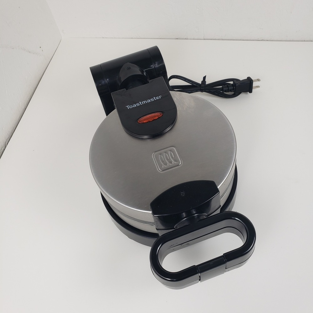 Toastmaster TM-285WM Waffle Maker Stainless Steel 7 Inch Non-Stick Round Black